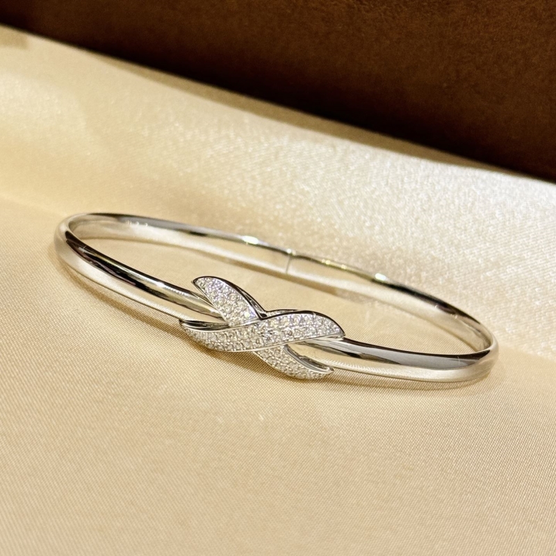 CHAUMET